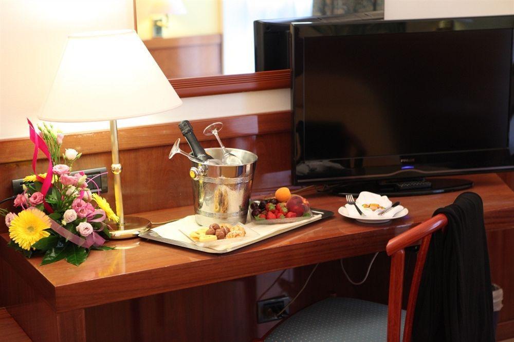 Euro Hotel Cascina Εξωτερικό φωτογραφία